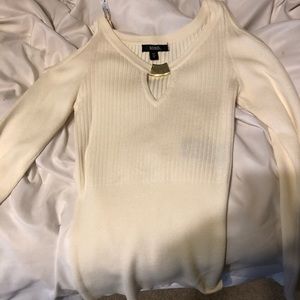 2 for 1 deal!! Sweater!